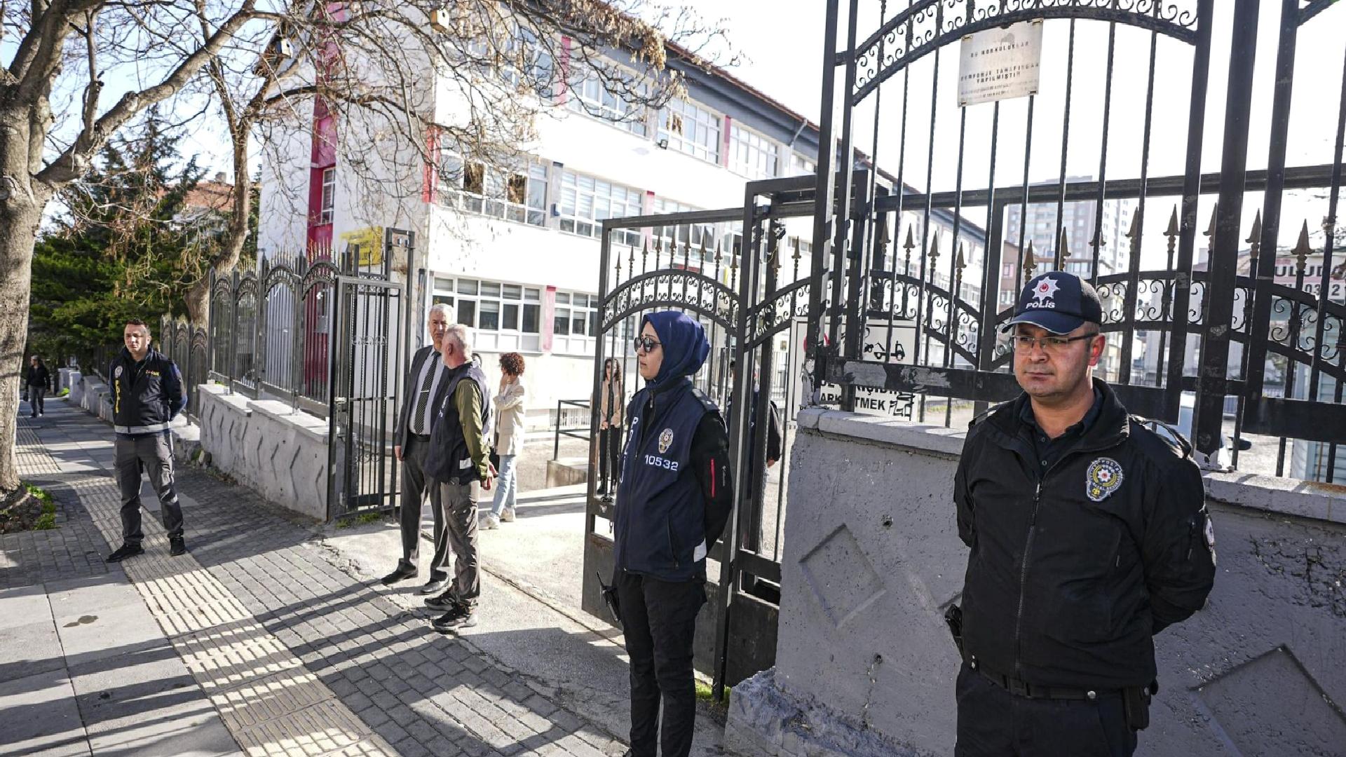 Okullarda yeni dönem: 81 ilde kamera ve sıkı güvenlik zorunlu hale geliyor