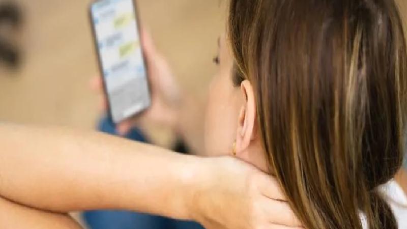 Prof. Dr. Müftüoğlu: Siz sosyal medyada gezinirken boynunuza 27 kiloya kadar ağırlık biniyor!