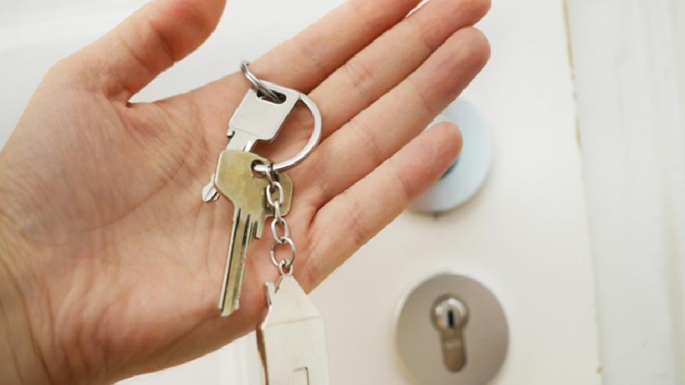 Sahibinden.com: İkinci el oto ve konut fiyatları düşüşte