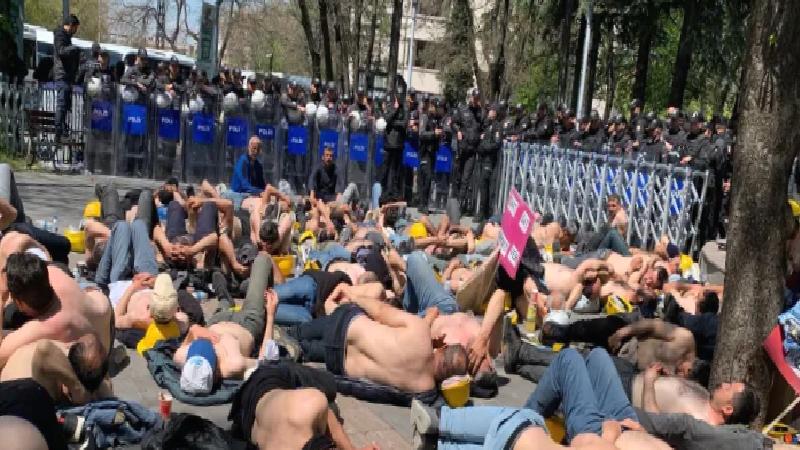 TİP Genel Başkanı Erkan Baş’tan Doruk Madencilik işçileri için çağrı: Bu ülkenin tüm onurlu yurttaşlarına bu direnişe ortak olma çağrısı yapıyorum