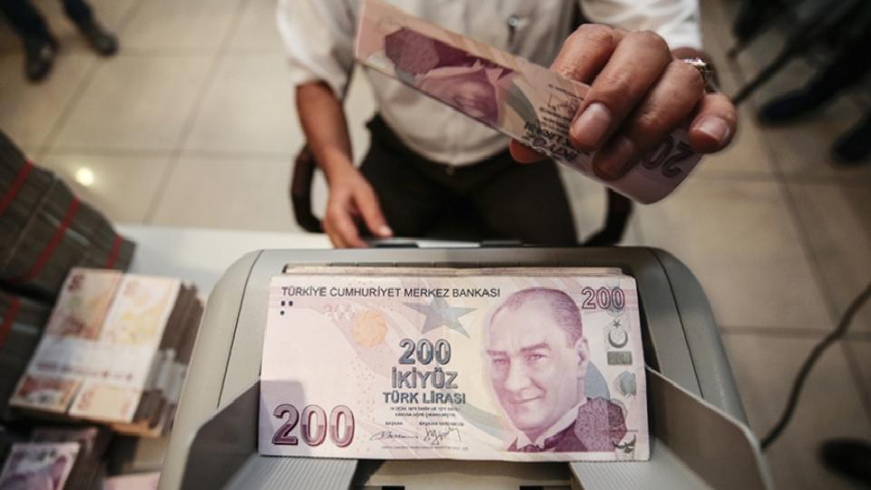 Tüketici kredi büyümesi yavaşladı