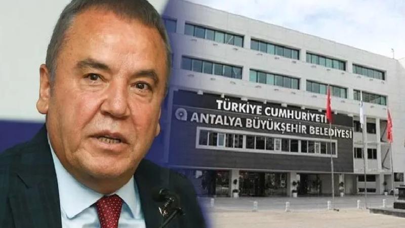 Antalya Büyükşehir Belediyesi’ne ‘rüşvet’ ve ‘yolsuzluk’ davası: Verdiğim 30 milyon lirayı belgelendirmedim, belediyeyle iş yapıyorum, ters düşmek istemedim