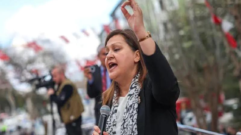 Burcu Köksal: Yarın AK Parti’ye katılıyorum, çok huzurluyum, belediye meclisinin çoğunluğu AK Parti’ye geçiyor