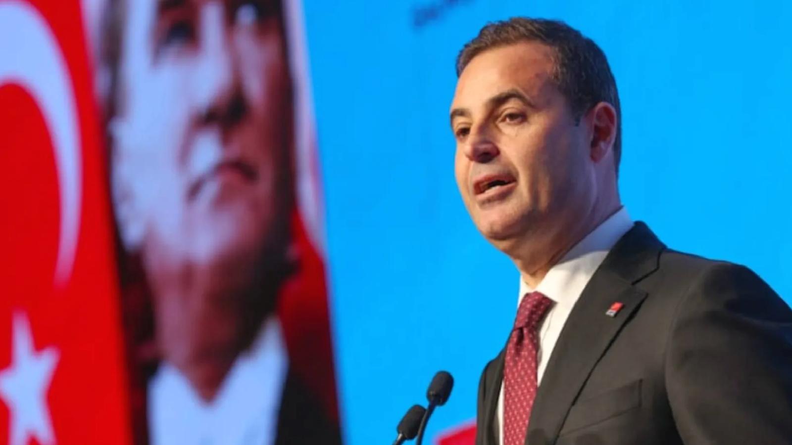 Cumhuriyet Bayramı süslemesi ihaleye konu oldu: Balıkesir Büyükşehir Belediye Başkan Ahmet Akın hakkında soruşturma izni