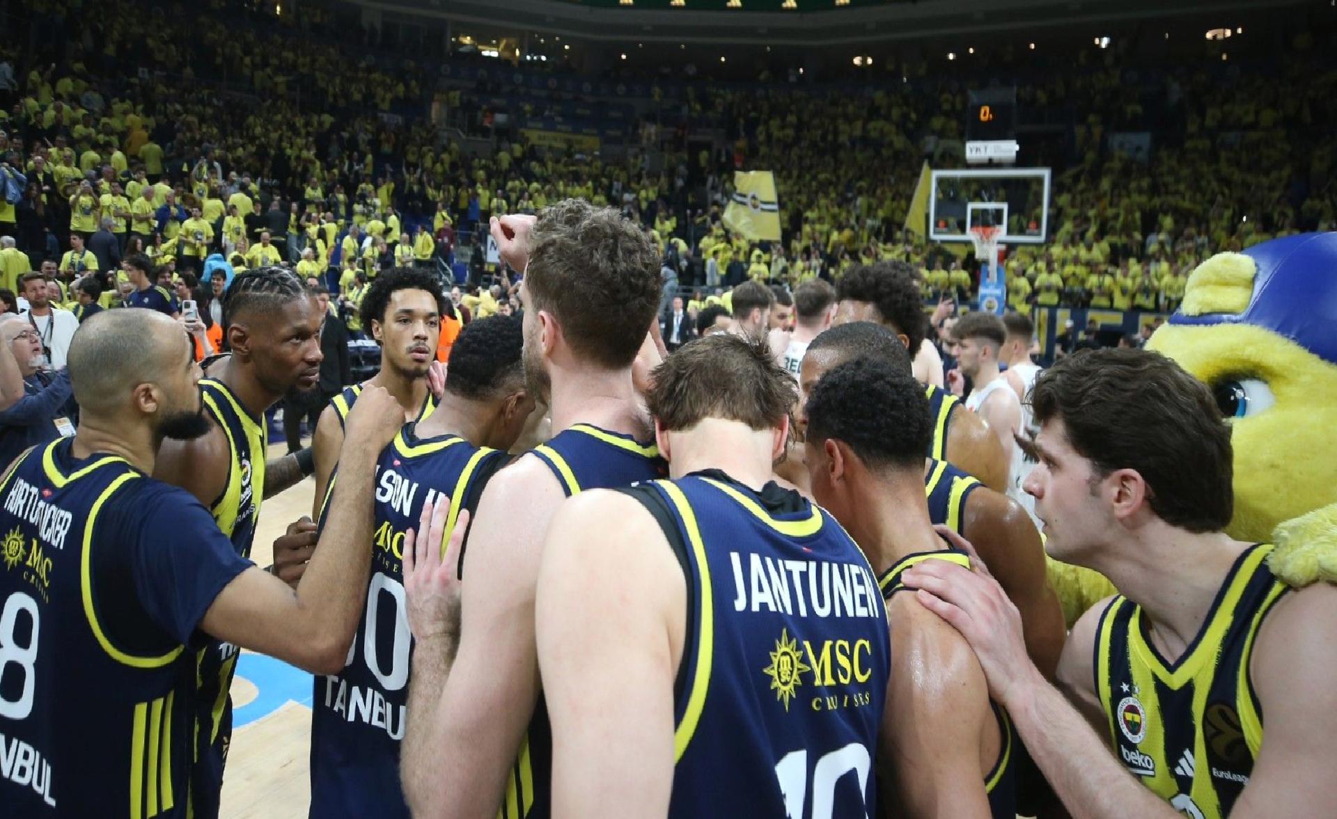 Fenerbahçe, 8. kez Final Four için parkede