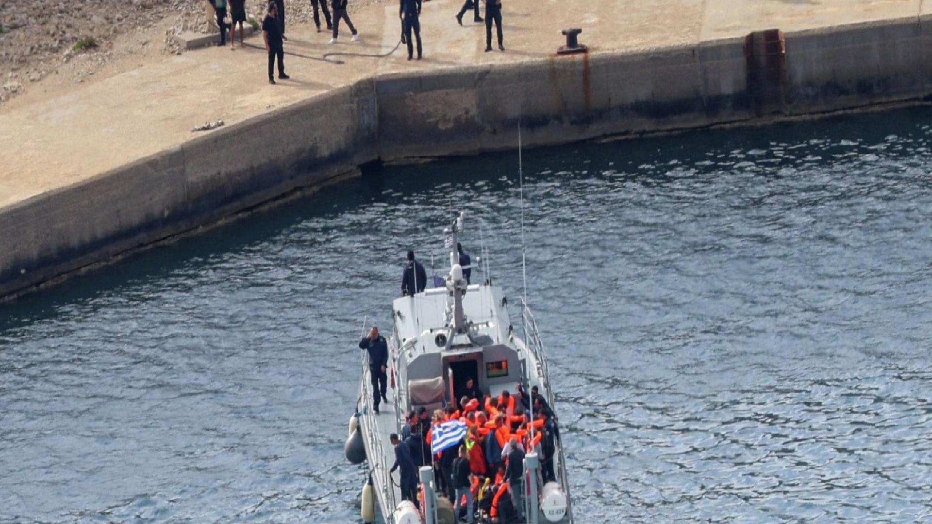 İsrail’in alıkoyduğu Küresel Sumud Filosu aktivistleri Girit Adası’na bırakıldı
