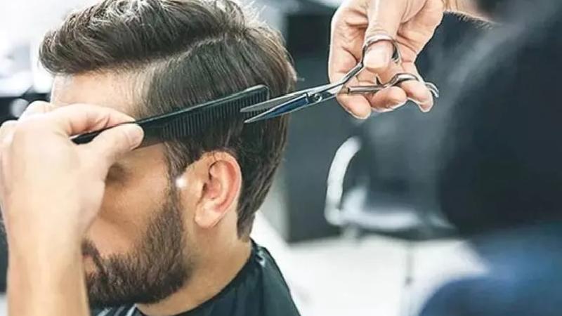 İstanbul’da önce 400 liralık tıraşa 7 bin 100 lira fatura çıkaran berberin dükkanı mühürlendi