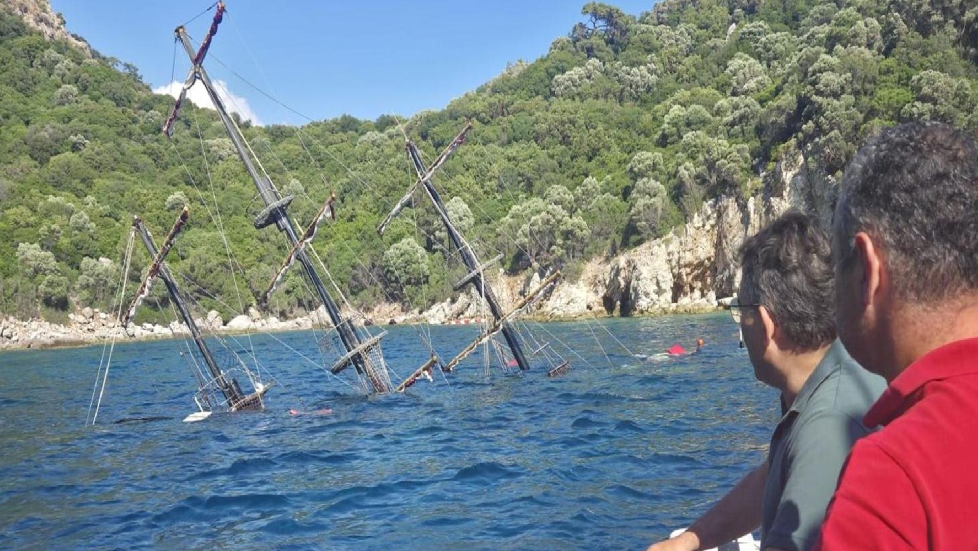 Marmaris’te günlük tur teknesi battı
