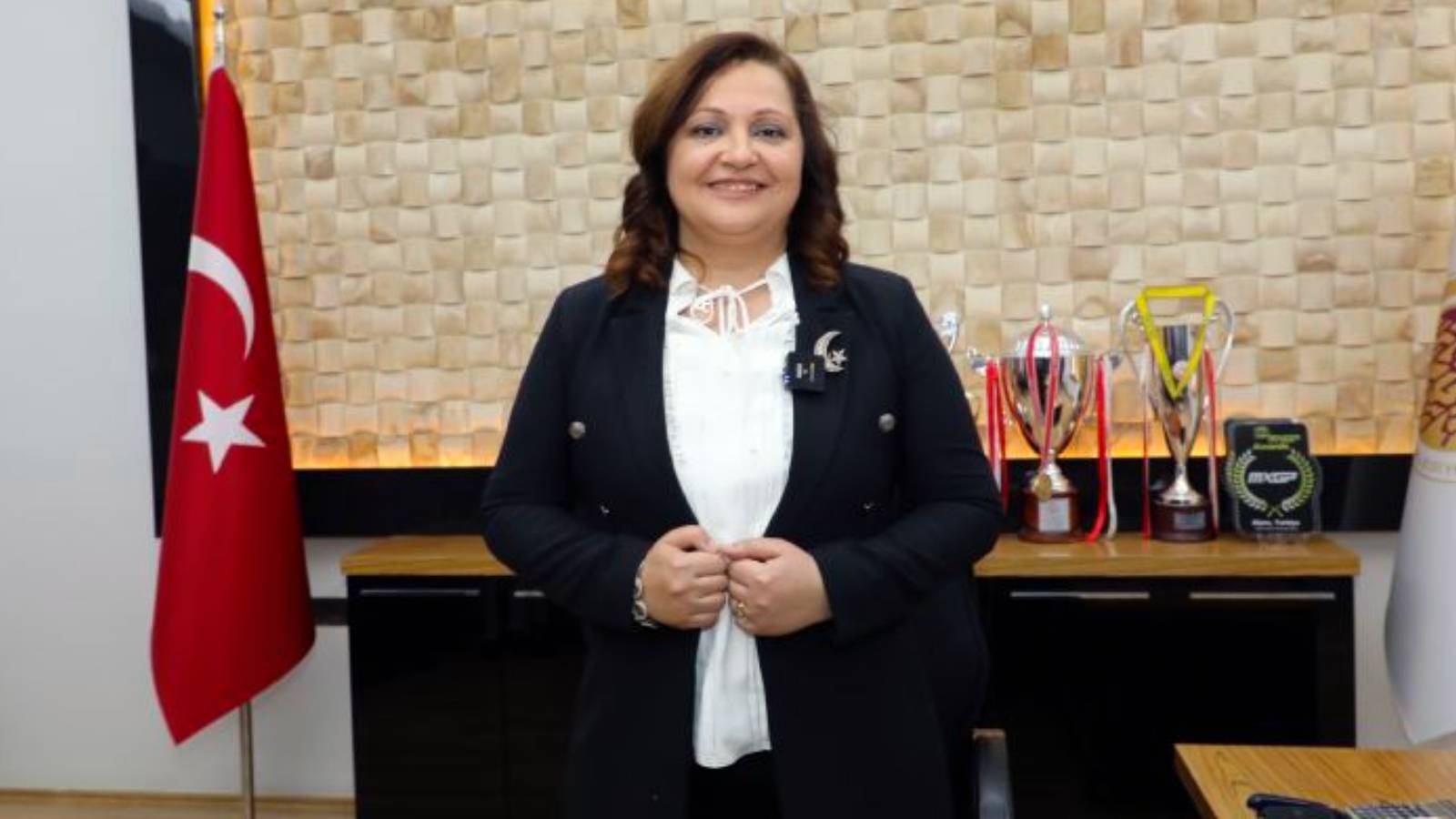Ömer Çelik yanıtladı: Burcu Köksal, AKP’ye geçecek mi?