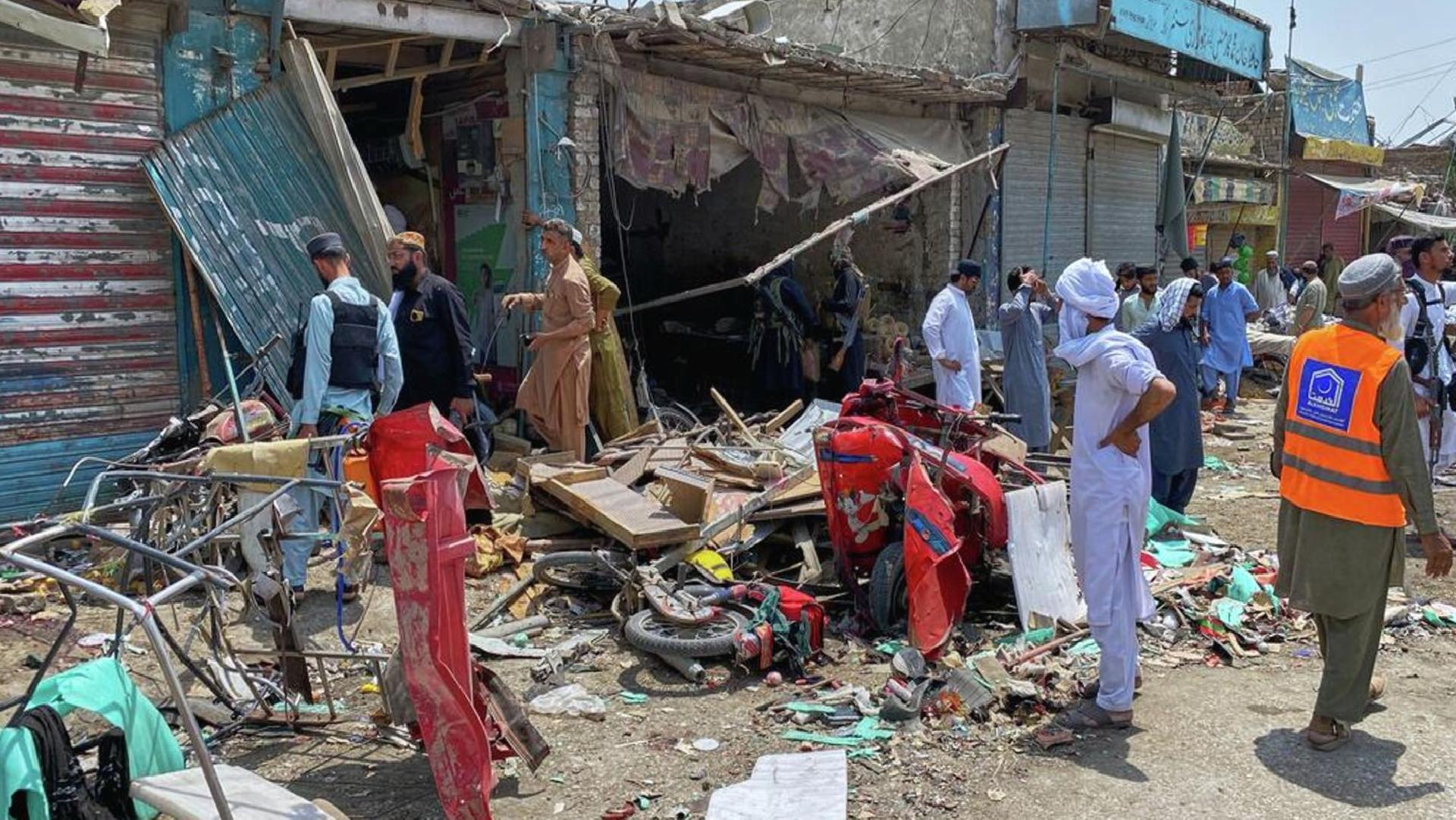 Pakistan’da bombalı saldırı: Kalabalık pazar hedef alındı, en az 9 ölü