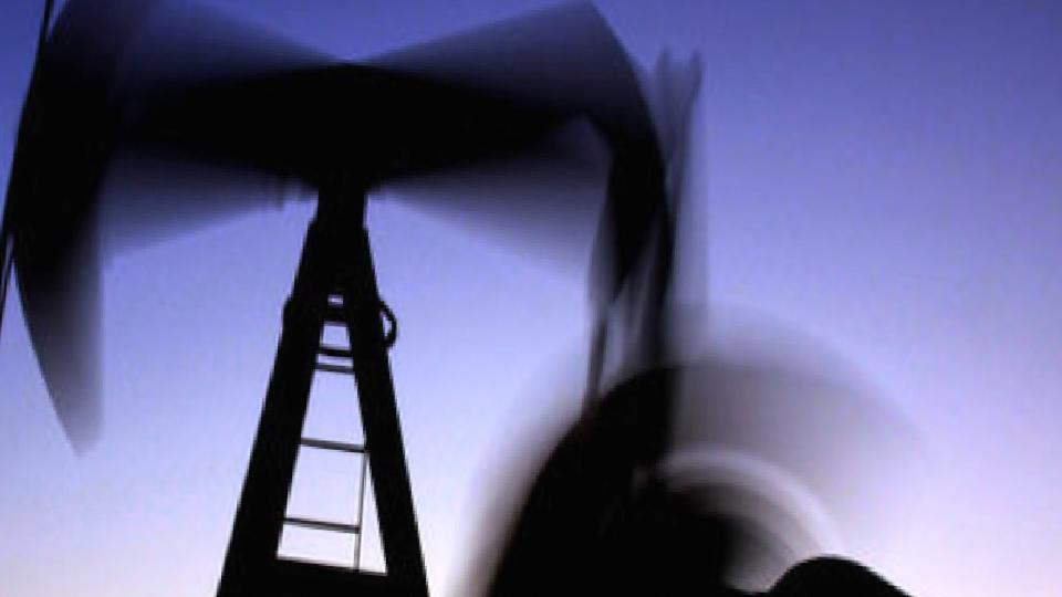 Petrol ABD-İran çatışmasının alevlenmesiyle yükseldi