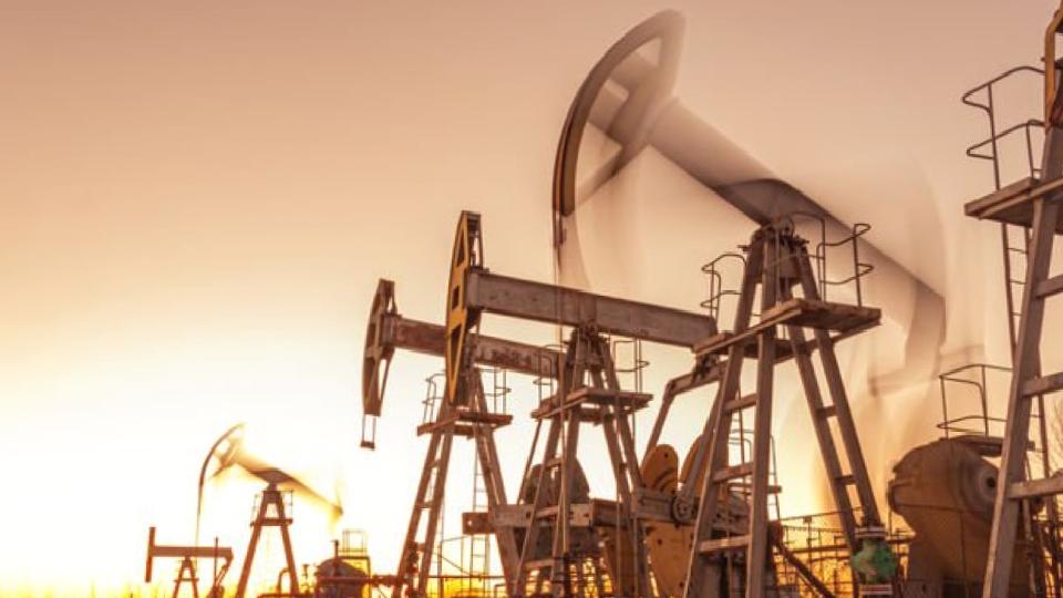 Petrol ateşkes endişeleriyle yükselmeye devam ediyor