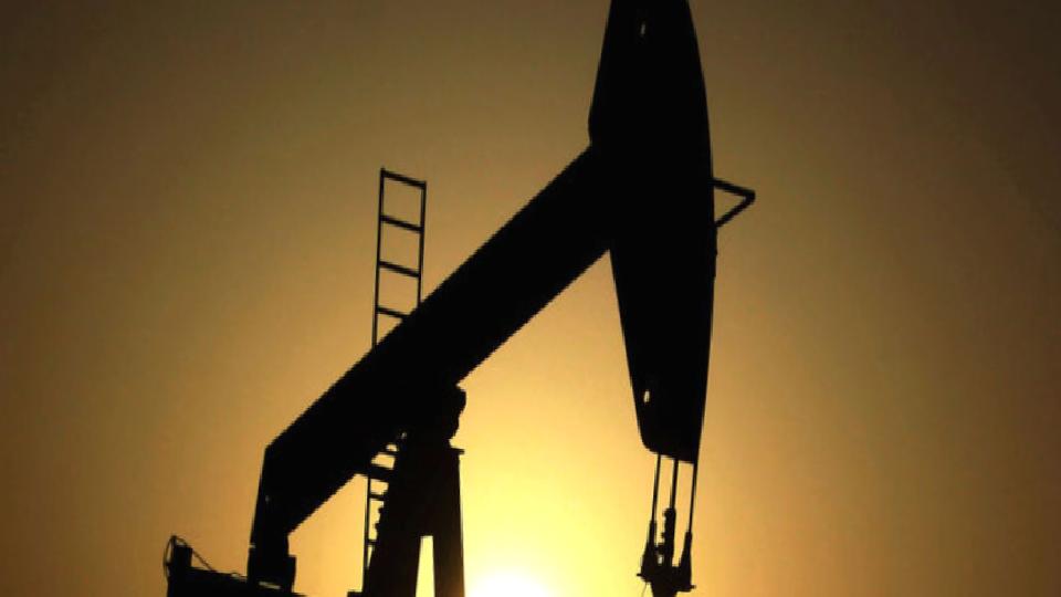 Petrol fiyatları geriledi: Trump’tan İran ile “büyük ilerleme” mesajı