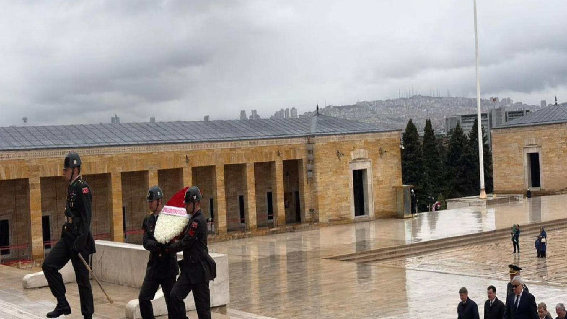 Rus Büyükelçi Verşinin’den Anıtkabir’e ziyaret