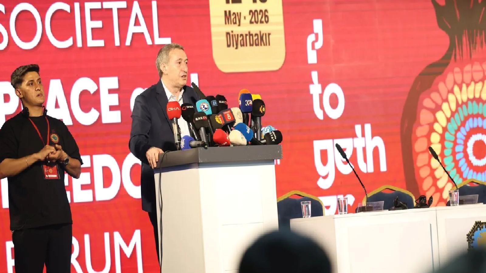 Tuncer Bakırhan: ‘Yurtta sulh, cihanda sulh’ sözünü toplumsal barışa tercüme etmek zorundayız