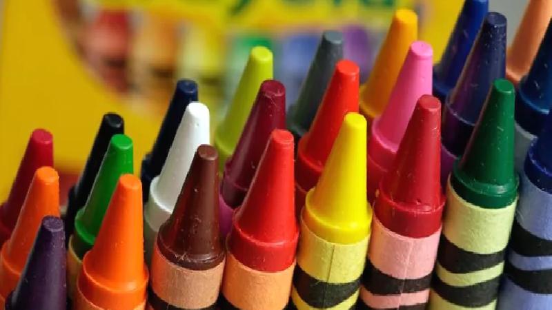 Türkiye’de de satılıyor: Kırtasiye ürünün içinden kanserojen madde bulundu!