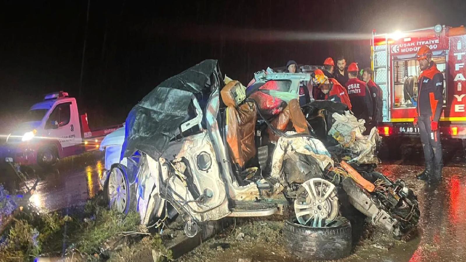 Uşak’ta zincirleme trafik kazasında 4 kişi hayatını kaybetti