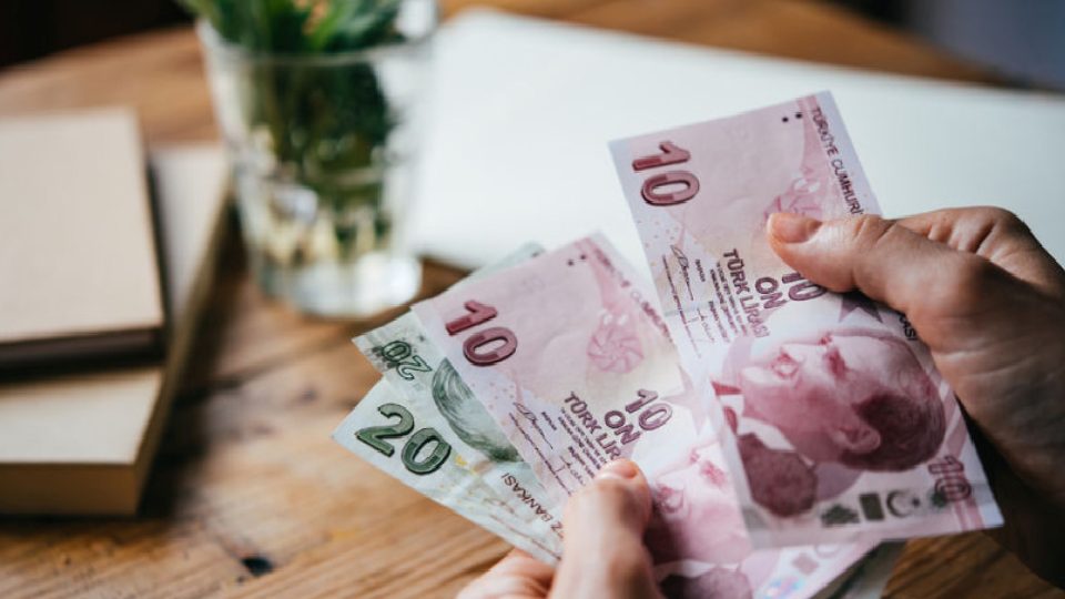 Açlık sınırı 35 bin 759 TL oldu