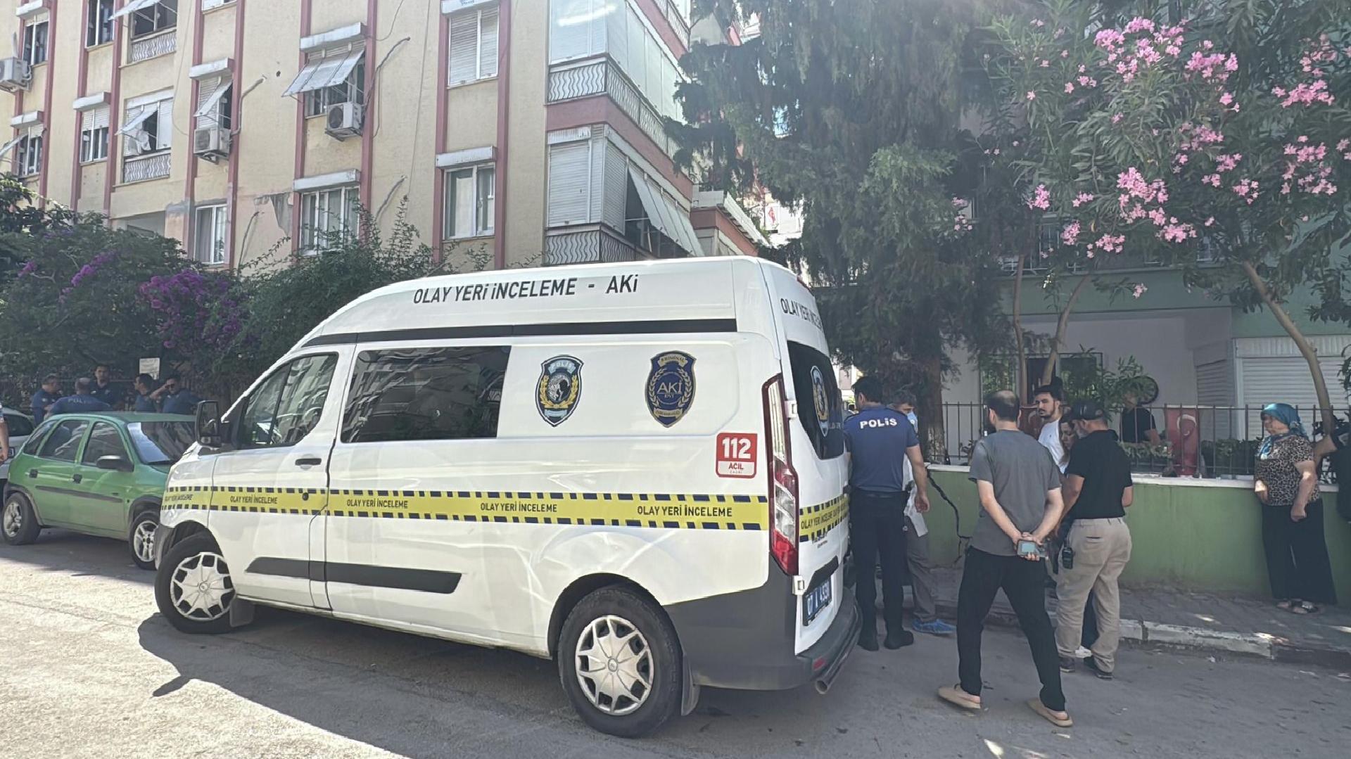 Antalya’da aile faciası: Öğretmen, eşini ve kayınpederini öldürdü