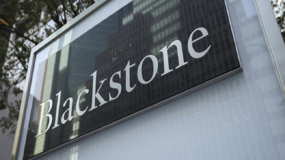 Blackstone, özel kredi fonundan para çekilmesine limit getirdi