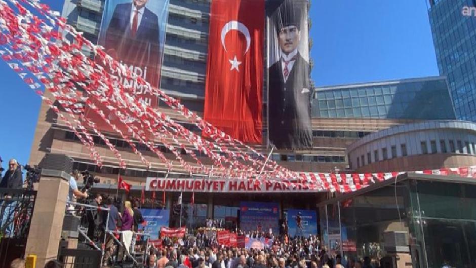 CHP PM öncesi kritik gelişme: 28 üye istifa etti