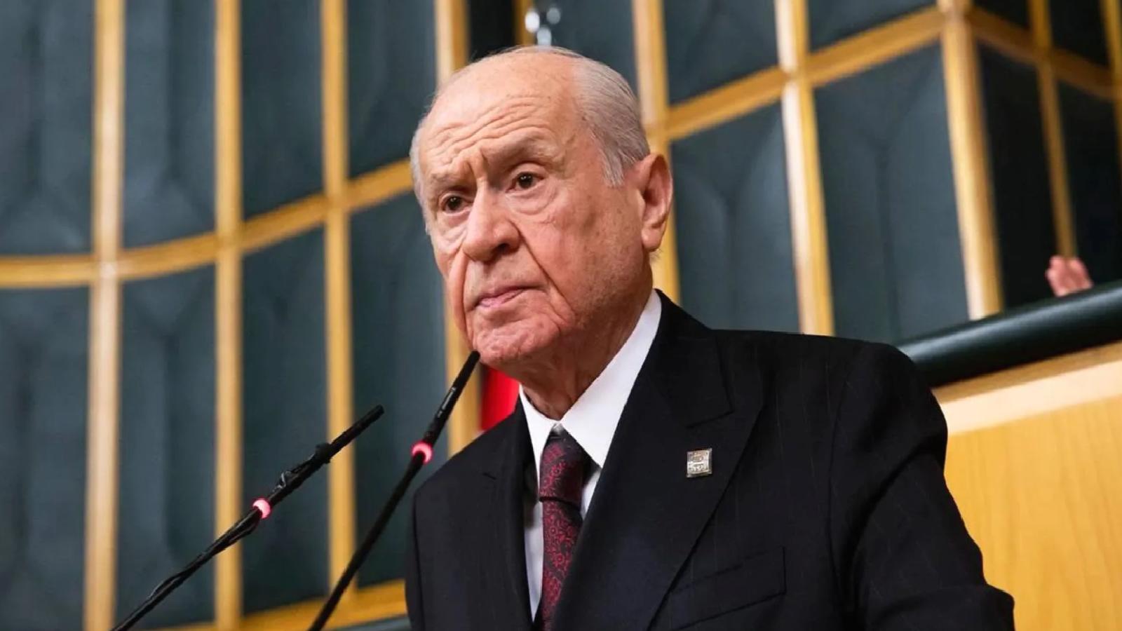 Cumhuriyet yazarı Bursalı: Bahçeli’nin iki ayrı partinin ortaya çıkmasından duyduğu rahatsızlık ve endişe nedir?
