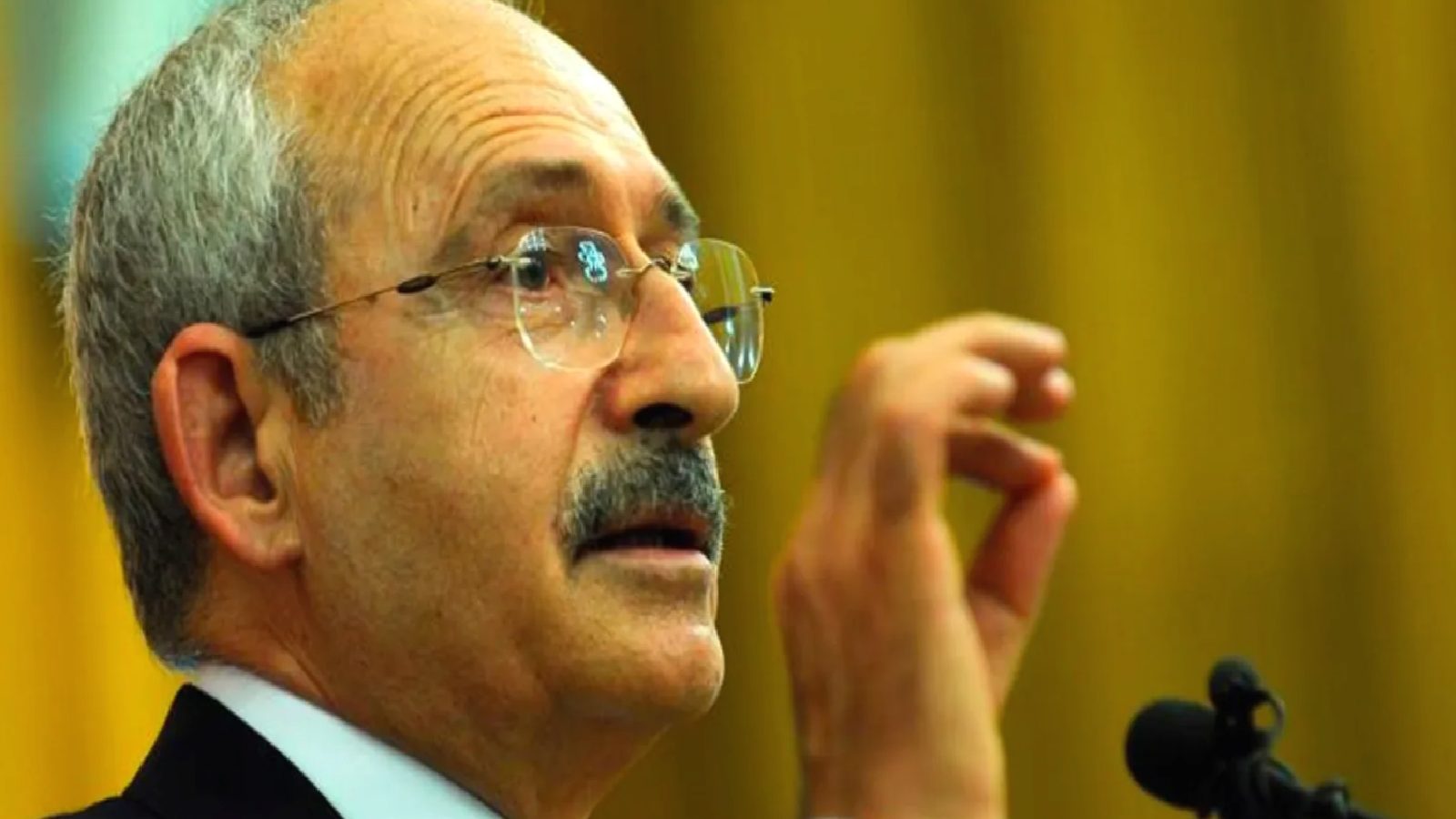 Ertuğrul Özkök: Mine Hanım, Kemal Bey’in yanında Seyfullah diye biri var mı?