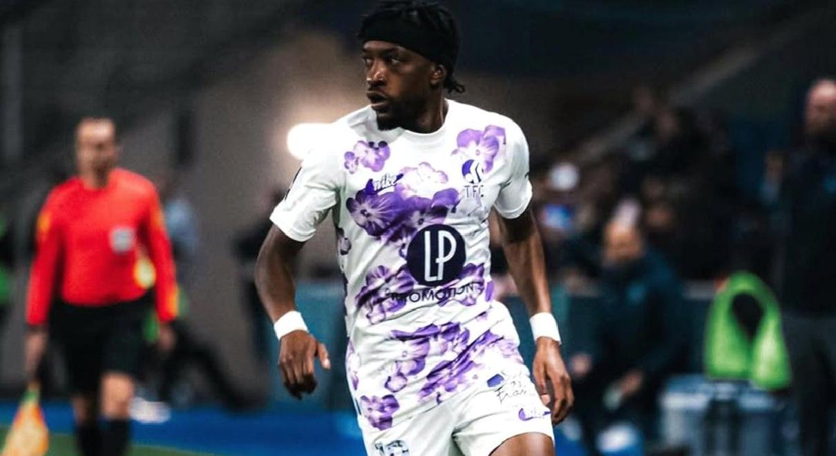 Erzurumspor’a bedava sağ bek! Norveçli Warren Kamanzi için görüşmeler sürüyor