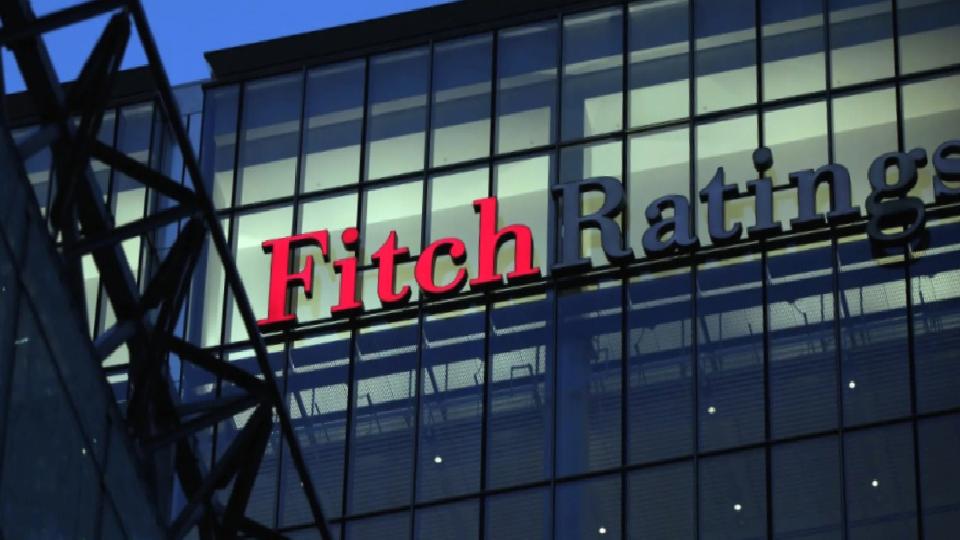 Fitch: Petrol piyasası yeniden arz fazlasına dönecek
