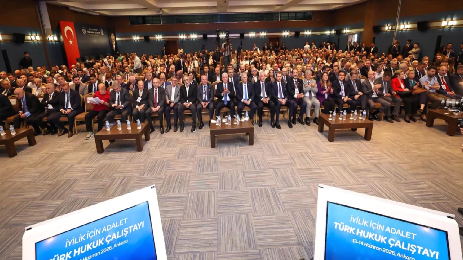 İyi Parti’nin çalıştayında “adalet” gündemi: Yargı, basın ve sistem eleştirileri yapıldı!