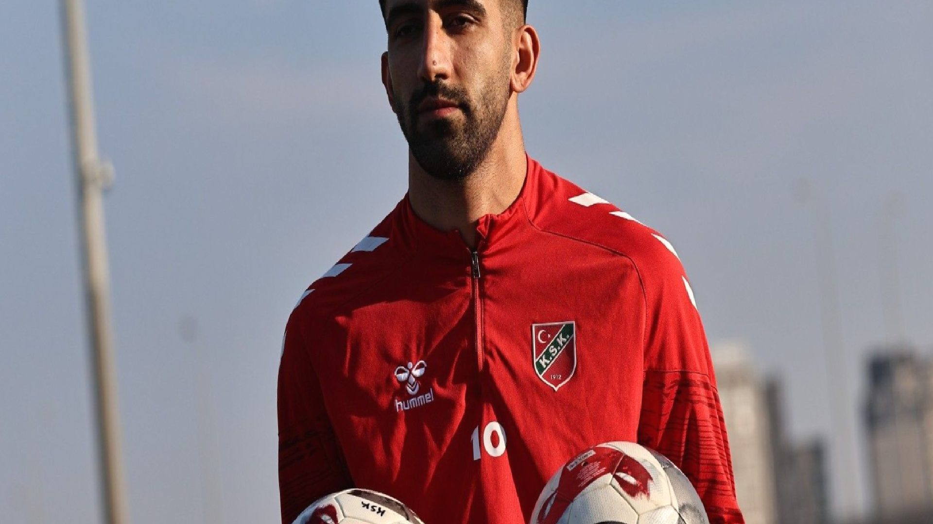 Karşıyaka, Erhan Öztürk ile yeniden anlaştı