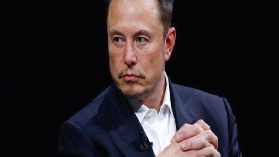 Musk, SpaceX için halka arz fiyatını hisse başına 135 dolar hedefliyor