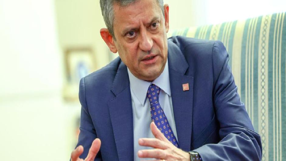 Özgür Özel TBMM Grup Toplantısı için kürsüye çıkıyor