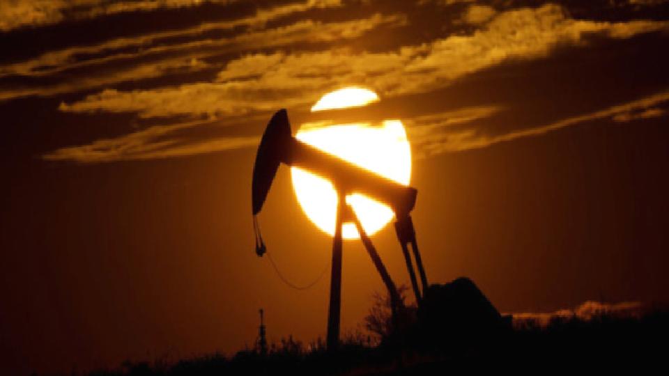 Petrol saldırıların yeniden başlamasıyla sert yükseldi