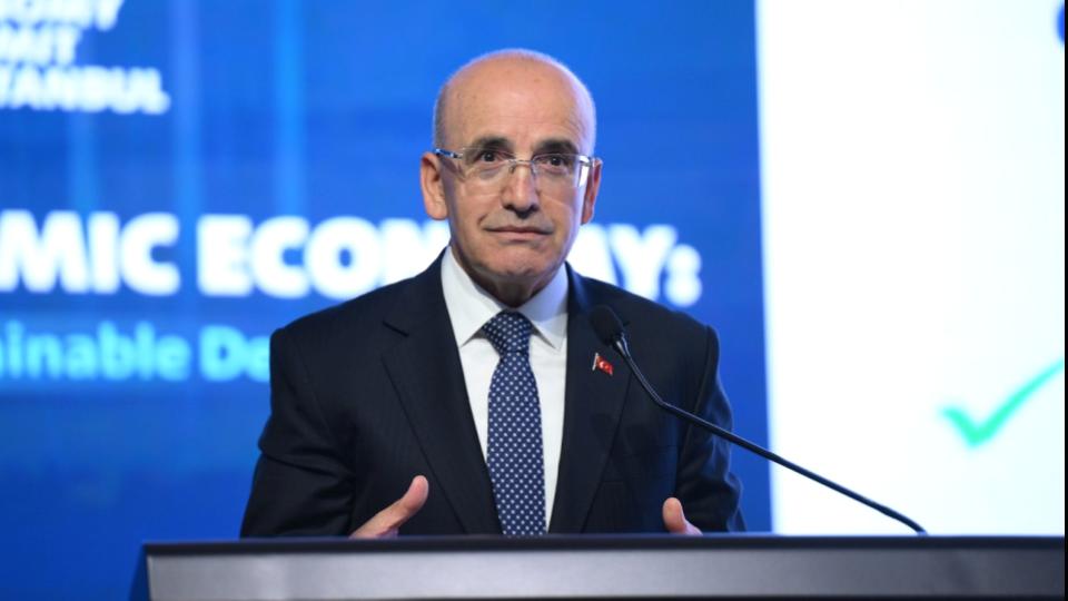 Şimşek: Savaş nedeniyle enflasyonda en az 5 puanlık baskı var