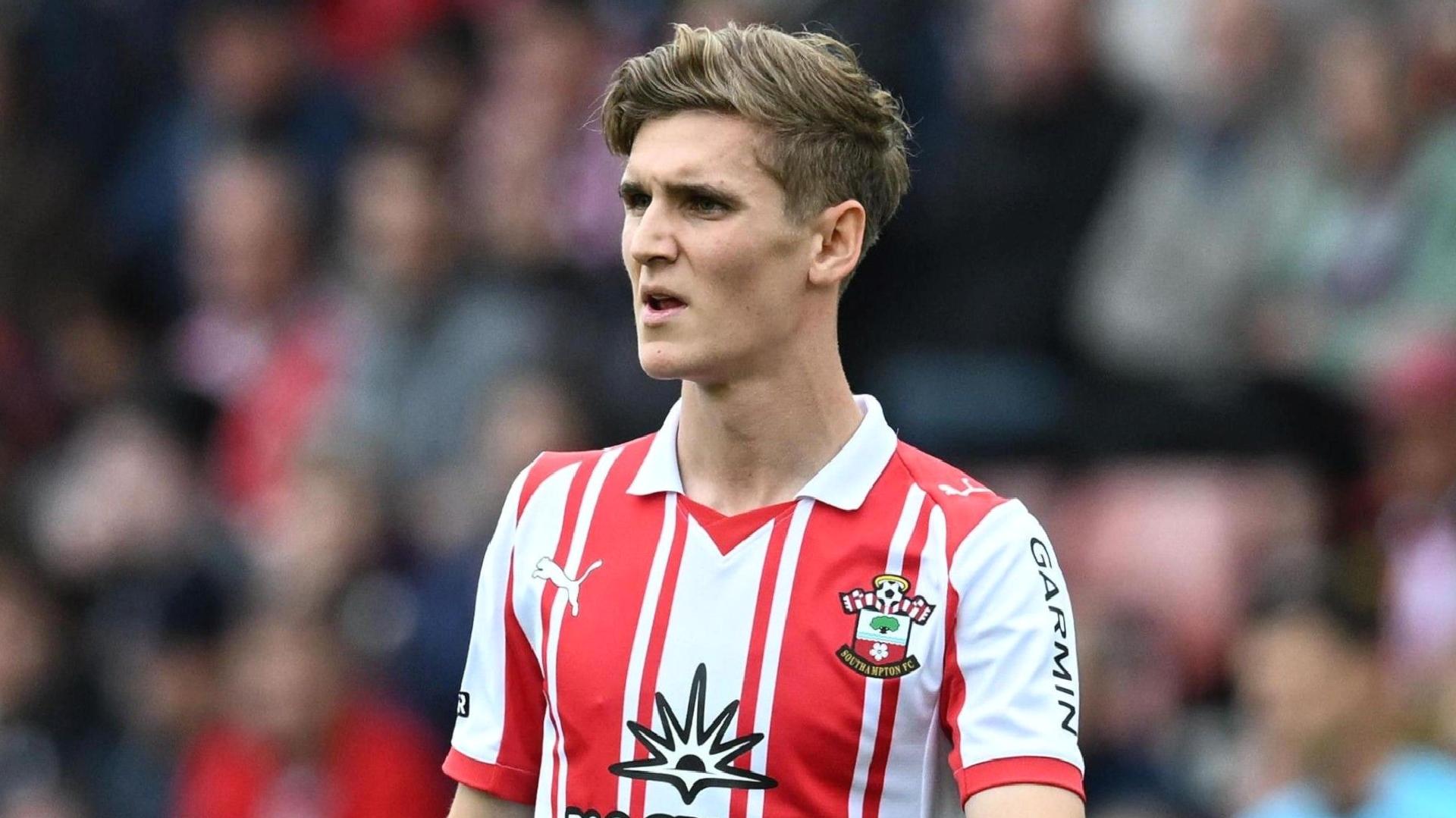 Southampton’dan Elias Jelert kararı!