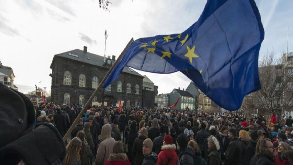 AB referandumu öncesi Fransa’dan İzlanda’ya destek