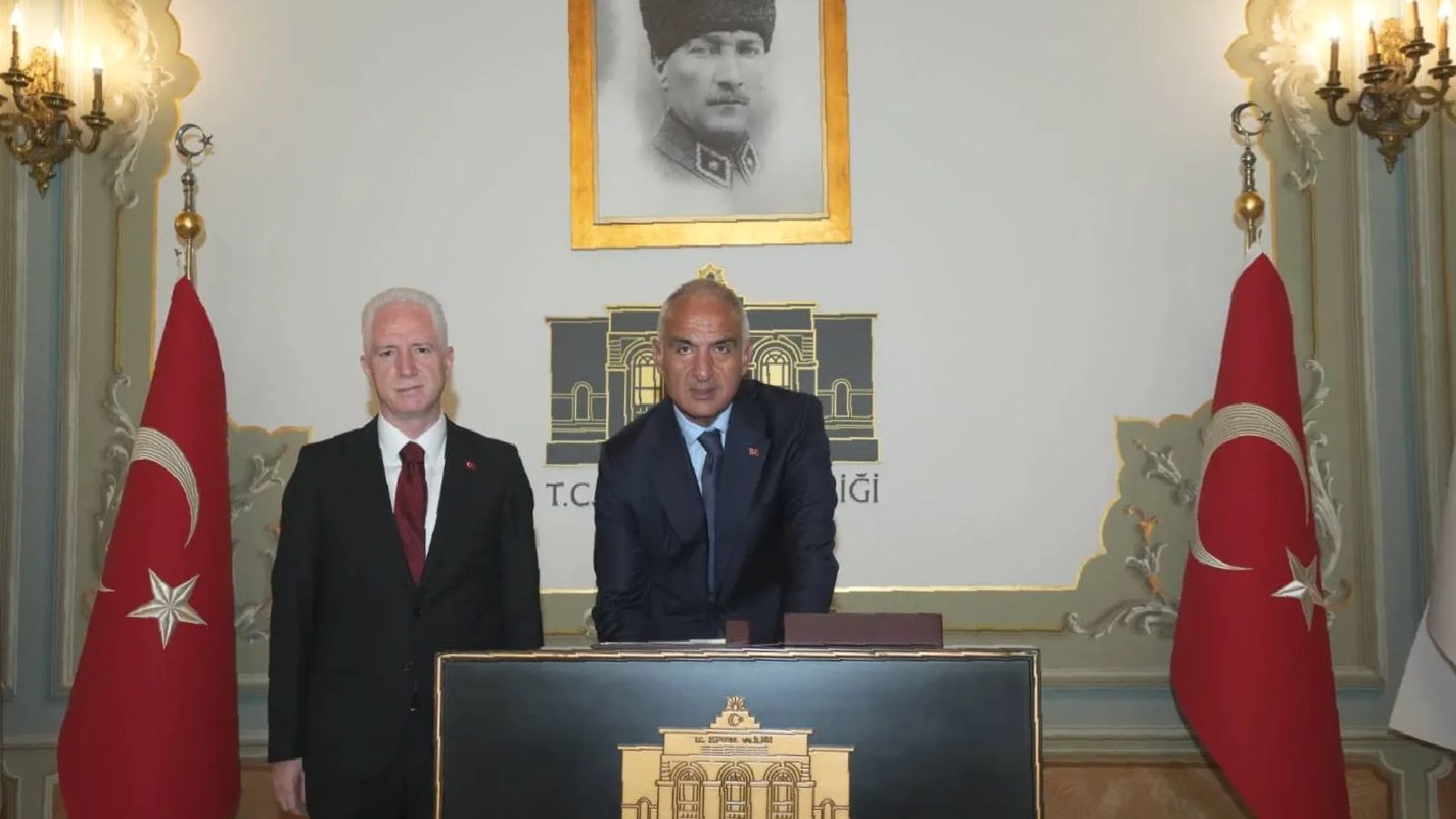 Bakan Ersoy, İstanbul Valisi Gül ile görüştü: Kurumlar arası güçlü iş birliğine önem veriyoruz