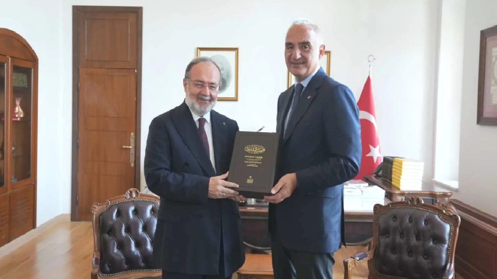 Bakan Ersoy’dan Prof. Dr. Mehmet Görmez’e ziyaret