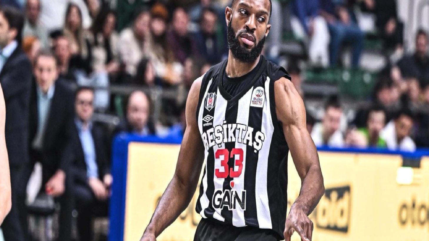 Beşiktaş’ta Vitto Brown ile yollar ayrıldı