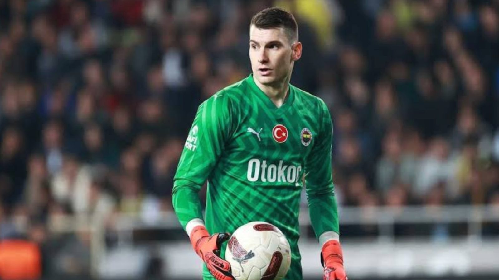 Fenerbahçe’de Livakovic’e ilk teklif! Yönetim geri çevirdi