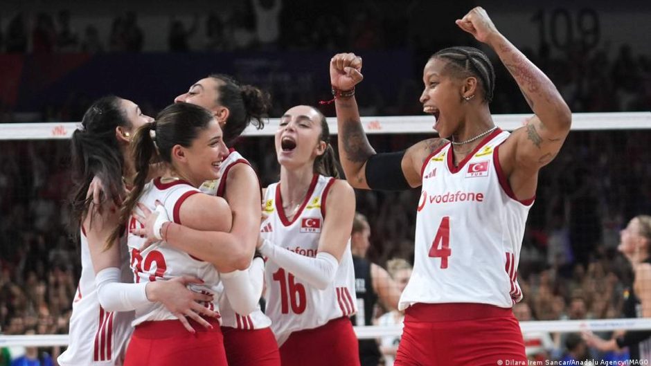 Filenin Sultanları üst üste sekizinci kez VNL finalinde
