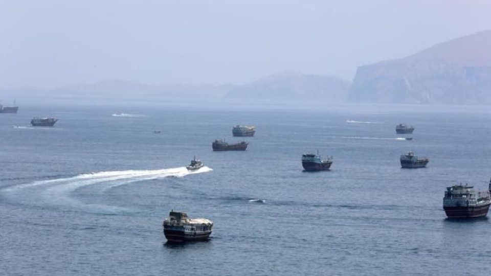 İran Devrim Muhafızları: Hürmüz Boğazı’nda 3 petrol tankerini hedef aldık