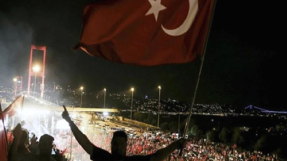 İş dünyası: Egemenlik kayıtsız şartsız milletindir
