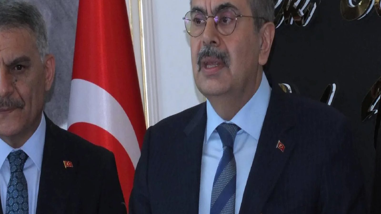 Karar yazarı Akyol’dan Milli Eğitim Bakanı Tekin’e “Kurtuluş Savaşı” eleştirisi: İdeolojik bir aktivist ya da partizan gibi hareket ediyor