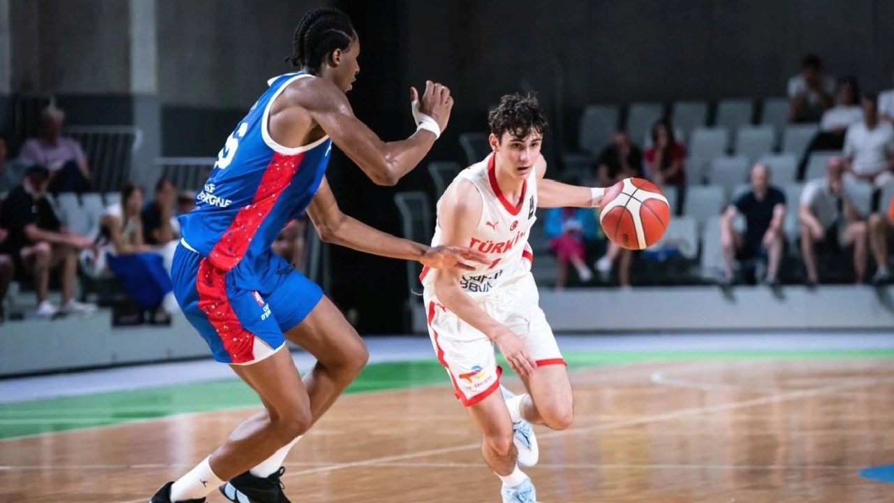 Ömer Kutluay: “Basketbola olan sevgim sayesinde yorulmuyorum”