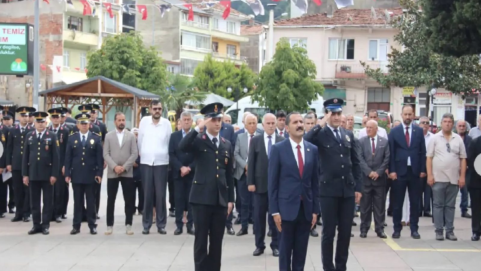 30 Ağustos töreni öncesi kaymakam ile koruması arasında tartışma çıktı