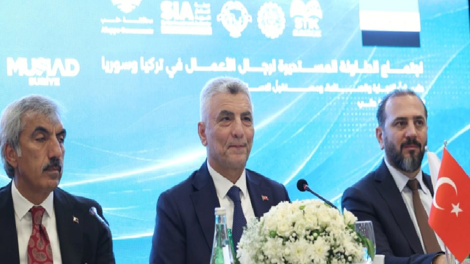 Bakan Bolat, Halep’te Türk ve Suriyeli iş insanlarıyla bir araya geldi