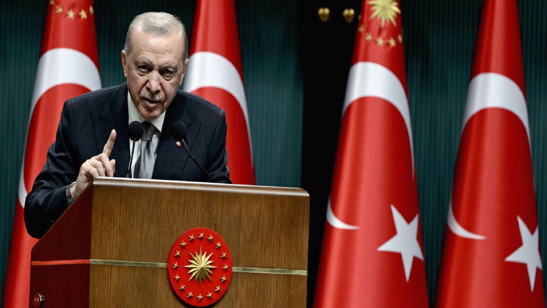 Cumhurbaşkanı Erdoğan: Kıbrıs Türk halkına geçmiş olsun dileklerimi iletiyorum
