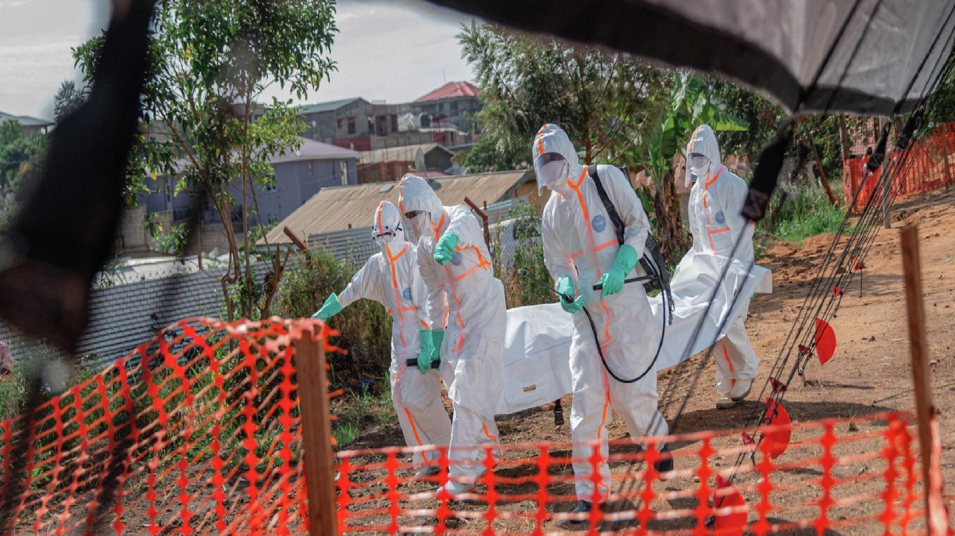 Ebola salgını kontrolden çıkıyor: Virüs tarihinin en hızlı yayılan salgını oldu
